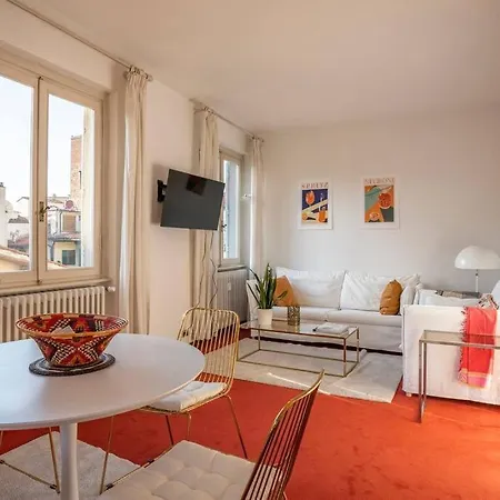 Ponte Vecchio's Penthouse Apartment *