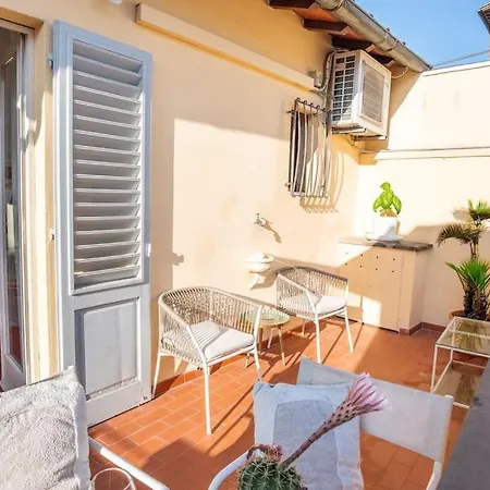 Ponte Vecchio's Penthouse *